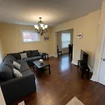 Falls Family House 5 Min Walk To Casino Falls All Attractions!!